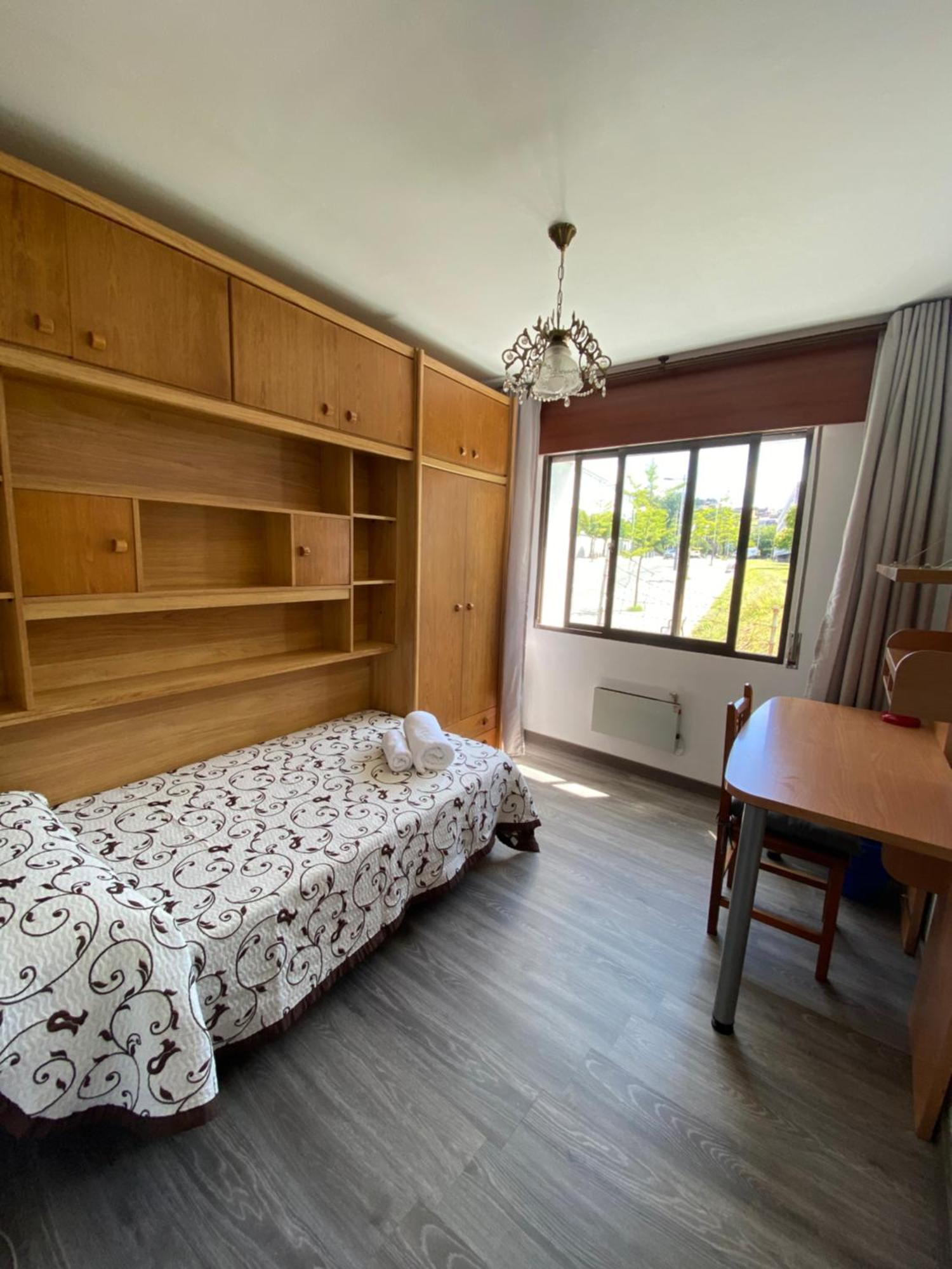 Apartamento Piso Grande Y Muy Luminoso Santiago de Compostela Exterior foto